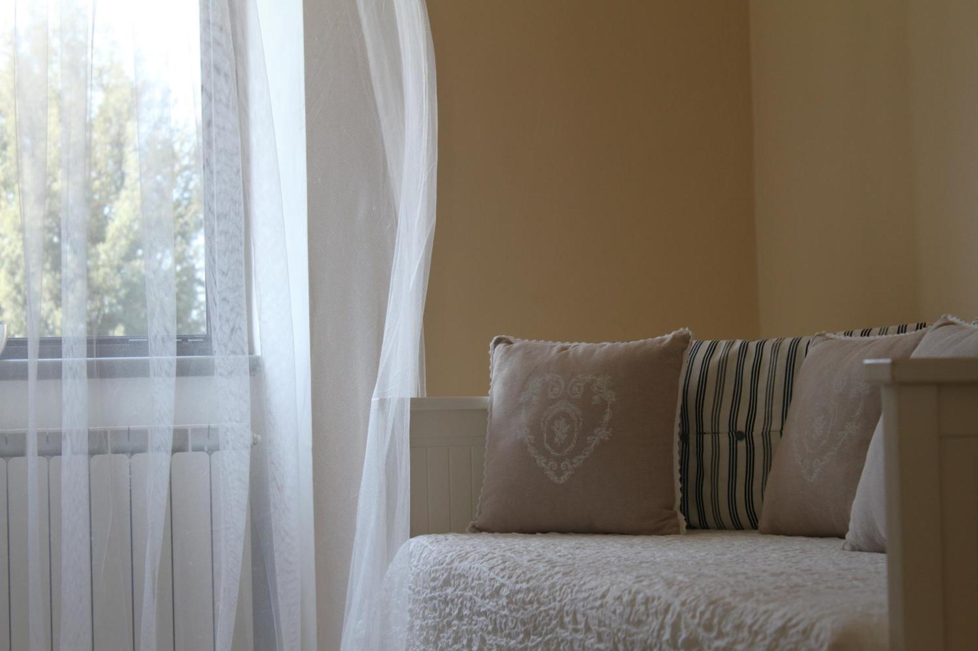 Al Castello Da Annamaria Hostal Beverino Habitación foto