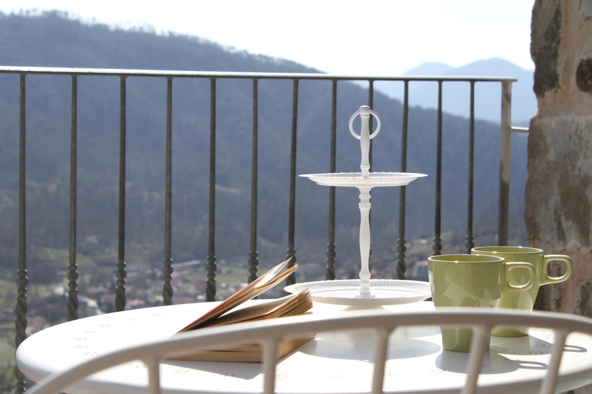 Al Castello Da Annamaria Hostal Beverino Habitación foto